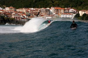 ola mundaka surf